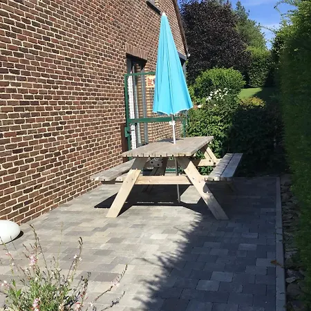 Chez Nous. Oda ve Kahvaltı 3*